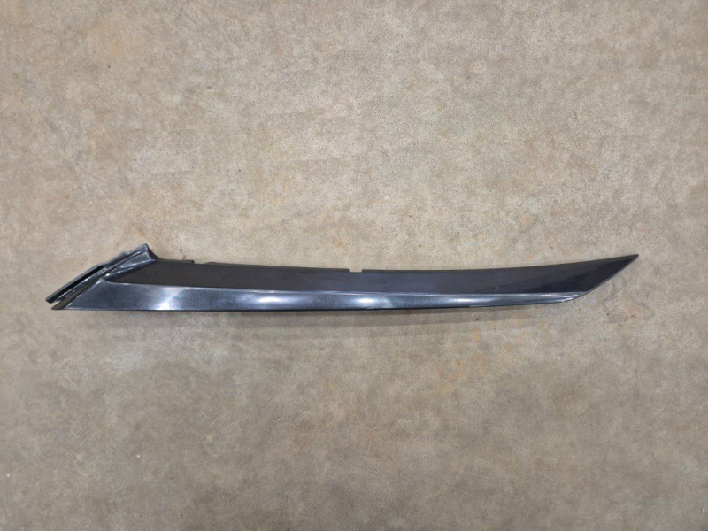 Молдинг під фарою лівий Toyota Camry SE XV70 18- глянець (Тайвань) 5271333030, 5271306100