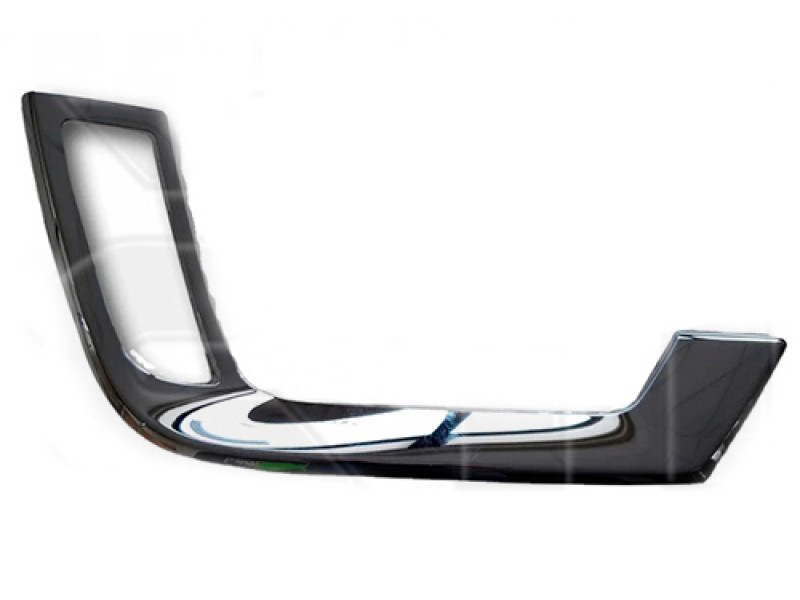 Молдинг переднього бампера правий Suzuki Vitara 19- (Тайвань) з отв. під DRL