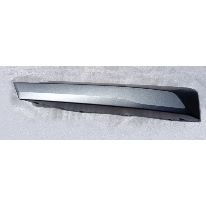 Молдинг решітки переднього бампера лівий BMW X3 G01 17-21 (Тайвань) сірий металік