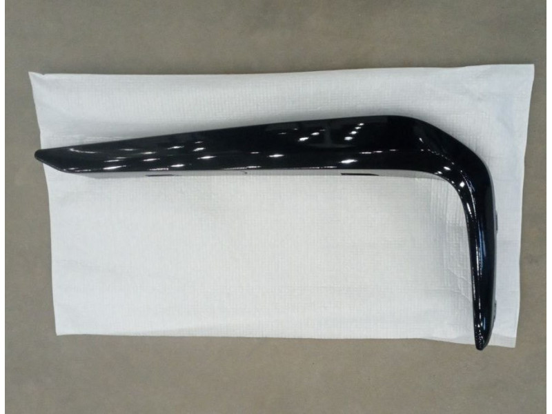 Молдинг решітки в передній бампер лівий BMW 5 G30 / G31 17- M-Sport (Тайвань) 51118064979