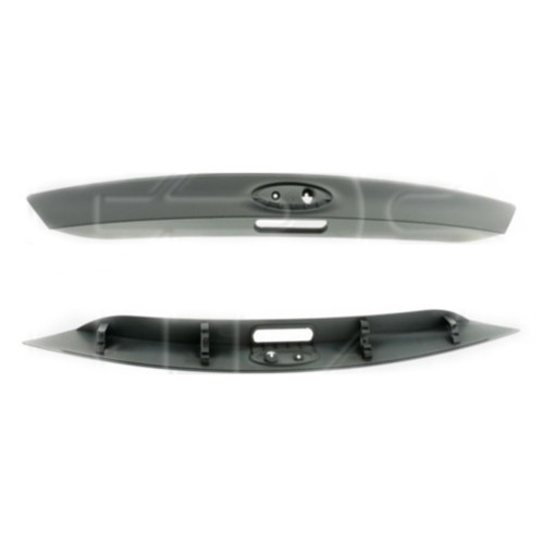 Накладка кришки багажника Ford Focus 3 2011-2014 хетчбек (Тайвань) 