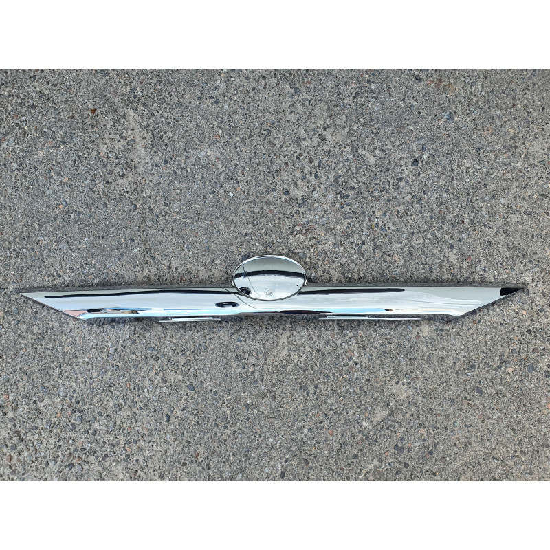 Накладка кришки багажника Toyota Camry XV50 11-14 EUR (Тайвань) 7680106790