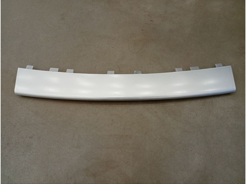 Накладка переднього бампера Jeep Cherokee KL 13-18 нижня (FPS) світлий металік 5NJ66TZZAB