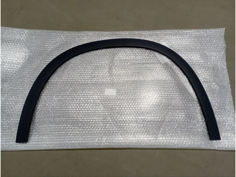 Накладка переднього крила ліва Mercedes GLA-class X156 14-20 (Тайвань)