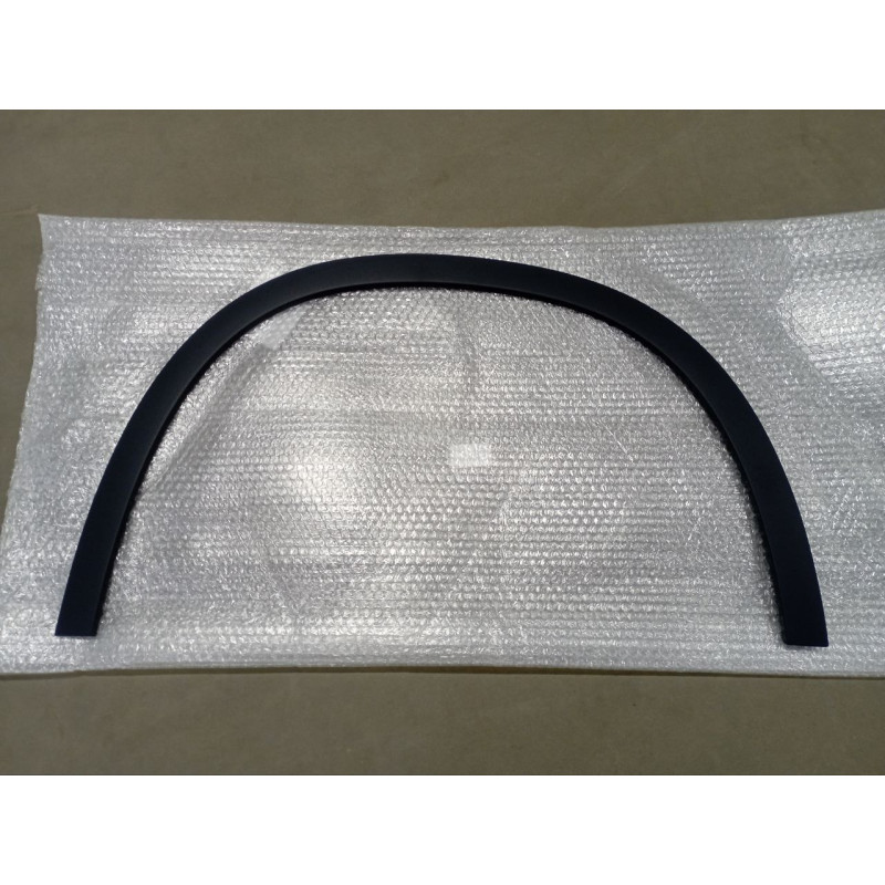 Накладка переднього крила права Mercedes GLA-class X156 14-20 (Тайвань)