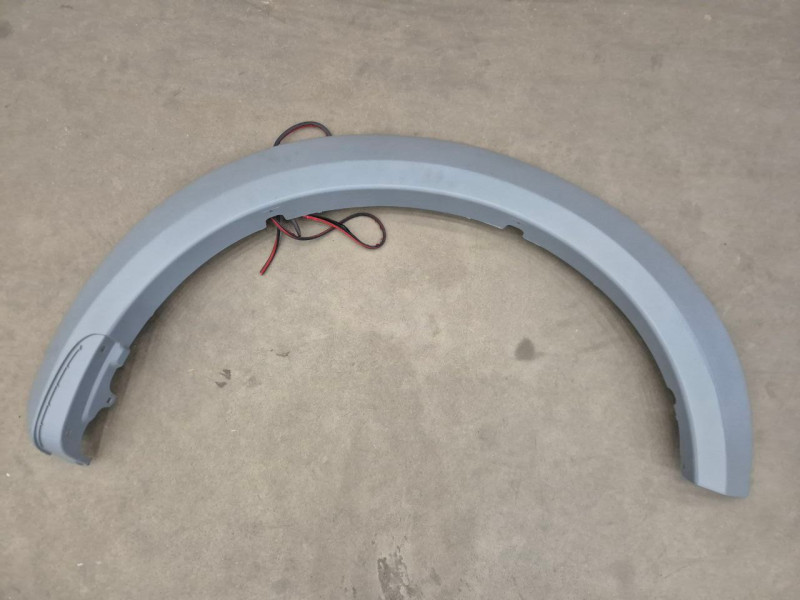 Накладка переднього крила права Mitsubishi Pajero Sport 2 09-15 (Тайвань)