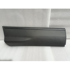 Накладка задньої двері права Ford Kuga / Escape 13-16 (Тайвань) 2104159