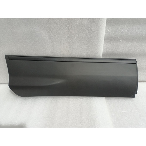 Накладка задньої двері права Ford Kuga / Escape 2013-2016 (Тайвань) 2104159