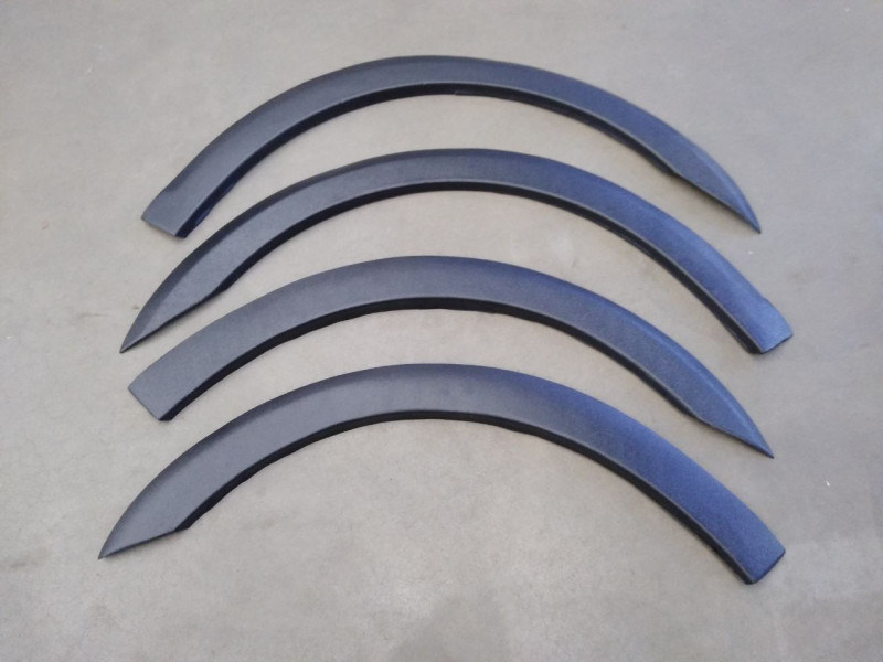 Накладки на крила Renault Logan MCV 07-09 (Dacia) універсал (LKQ) комплект