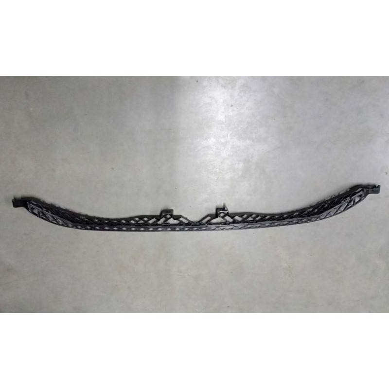 Направляюча бампера передня VW Passat B8 2015- Тайвань 3G0807889