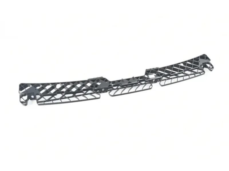 Направляюча переднього бампера VW Passat B8 USA 2015-2019 FPS 561805706C