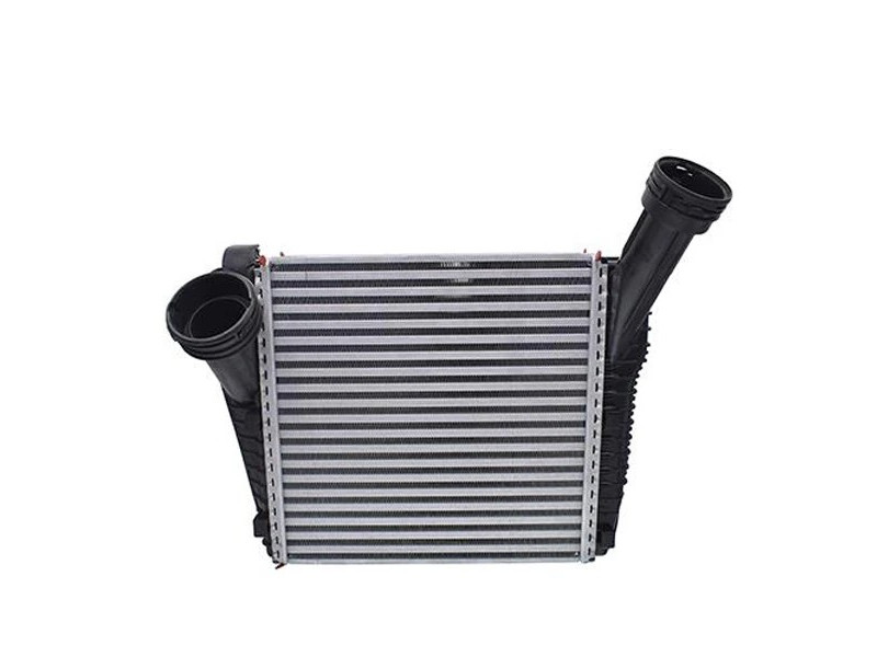 Інтеркулер правий VW Touareg 02-18, Audi Q7 06-15, Porsche Cayenne 02-14 (Nissens) 7L6145804A, 95511064010