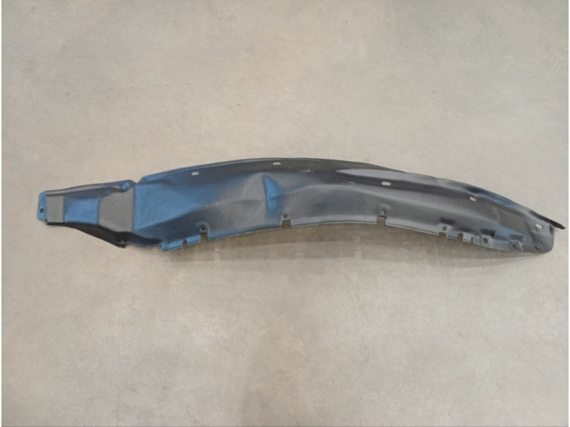 Підкрилок лівий передній Mitsubishi L200 1996-2006 Тайвань