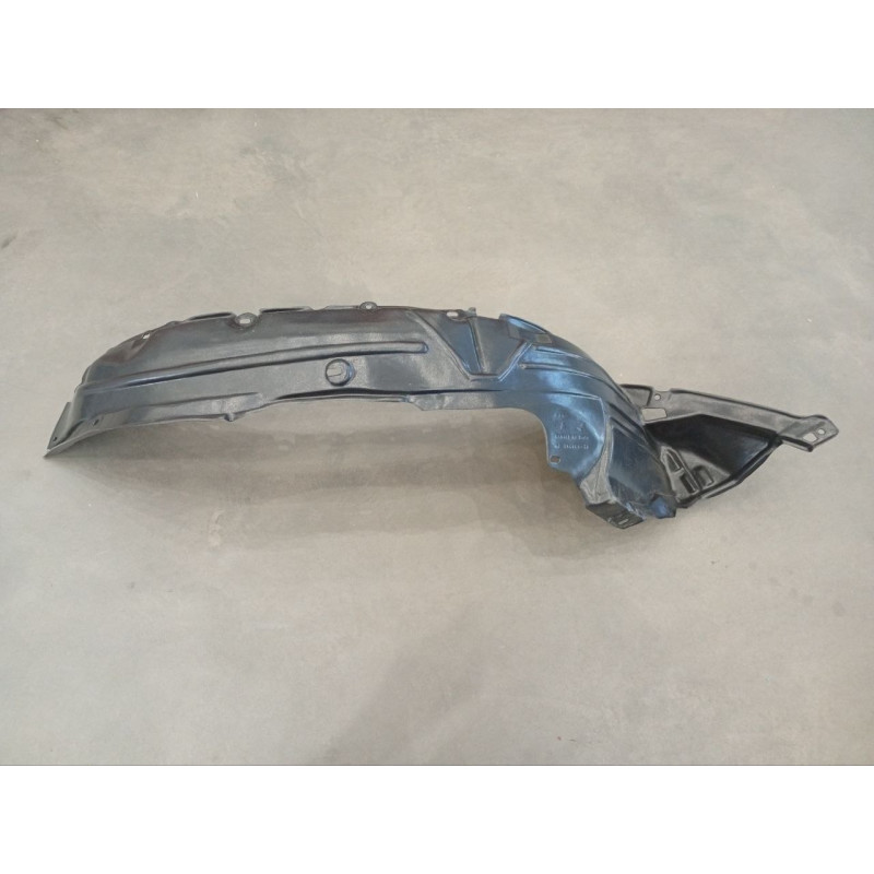 Підкрилок передній лівий Honda CR-V 2002-2004 (FPS)