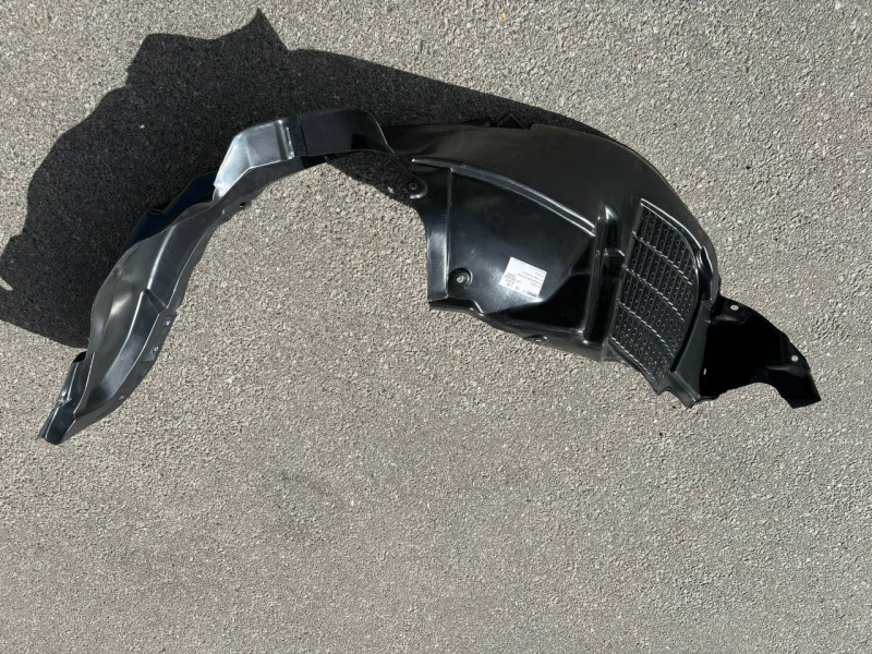 Підкрилок передній лівий Kia Sportage 2004-2008 FPS 868111F000