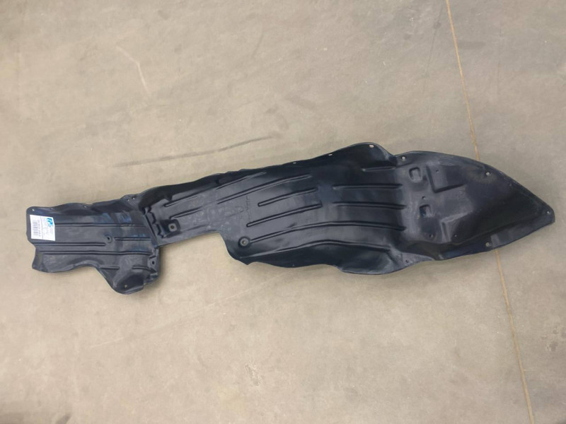Підкрилок передній лівий Mazda 3 BM 2013-2018 (Китай) B45A56140E