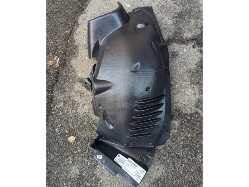 Підкрилок передній лівий (передня частина) Mercedes C-class W204 2011-2014 оригінал A2046906030