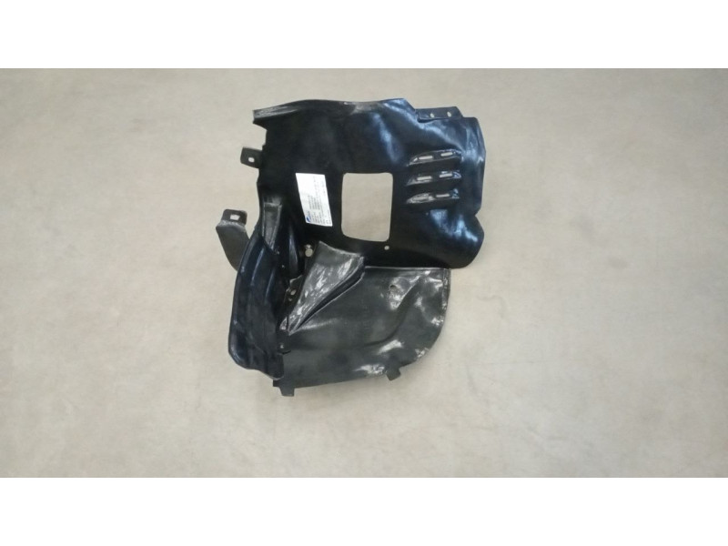 Підкрилок передній лівий (передня частина) Mercedes C-class W202 93-96 Tempest