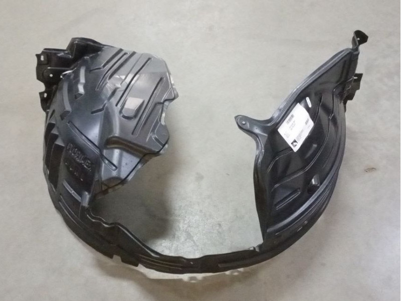 Підкрилок передній лівий Nissan Juke 10-19 FL 63843BA60A