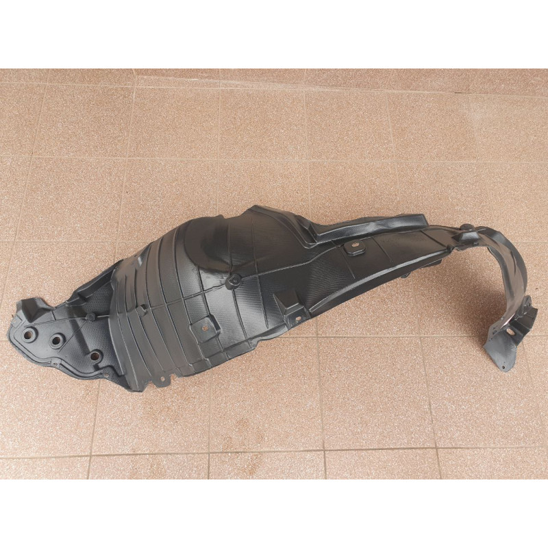 Підкрилок передній лівий Nissan Qashqai 2006-2014 (Китай) 63841BR00A