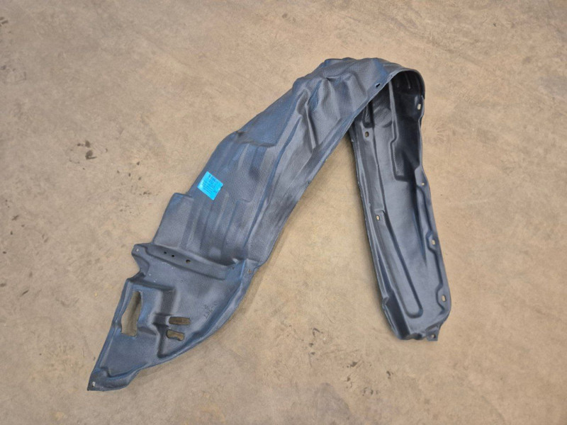 Підкрилок передній лівий Toyota Corolla E12 2001-2007 хетчбек 5387602081