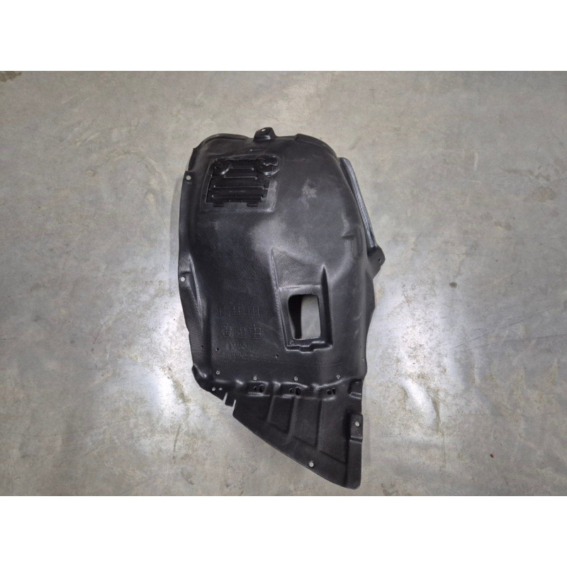 Підкрилок передній правий (передня частина) BMW 3 E90 2006-2011 LKQ 51717059380