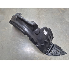 Підкрилок передній правий Mitsubishi Grandis 2003-2011 Польща