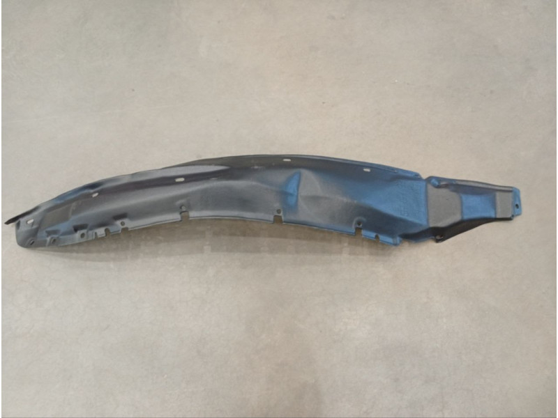 Підкрилок передній правий Mitsubishi L200 1996-2006 Тайвань
