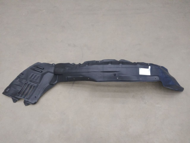 Підкрилок передній правий Mitsubishi Pajero 4 2007-2014 Тайвань 5370A536