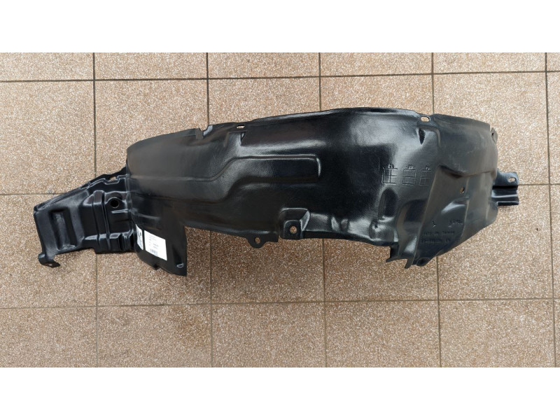 Підкрилок передній правий Nissan Almera N15 1995-1999 LKQ 638420N000