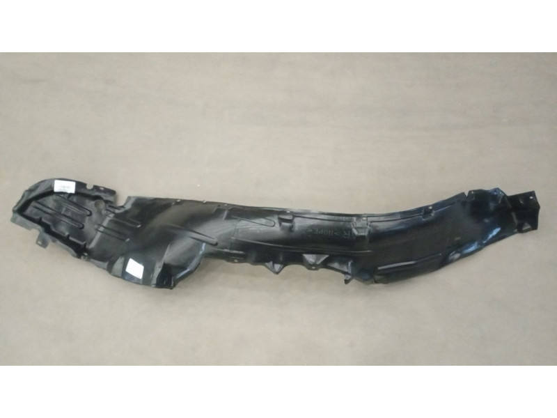 Підкрилок передній правий Nissan Maxima A32 1995-2000 (Тайвань) 6384040U20