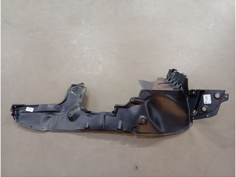 Підкрилок передній правий Nissan Note 06-13 Тайвань 638409U20A