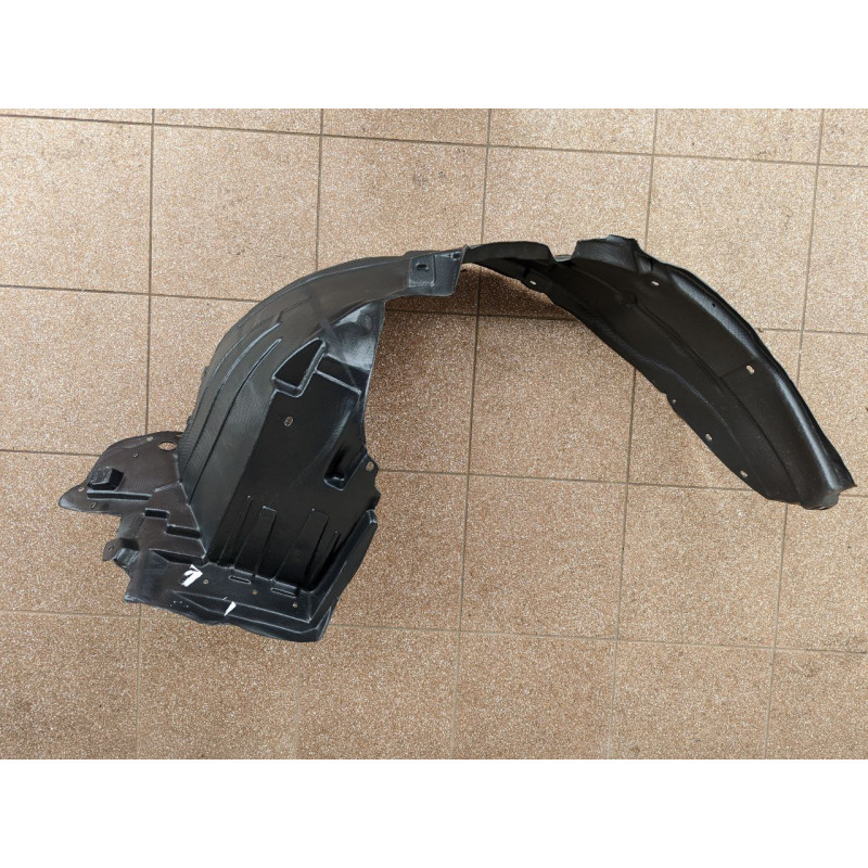 Підкрилок передній правий Nissan Note 2013-2017 Тайвань 638423WC0A