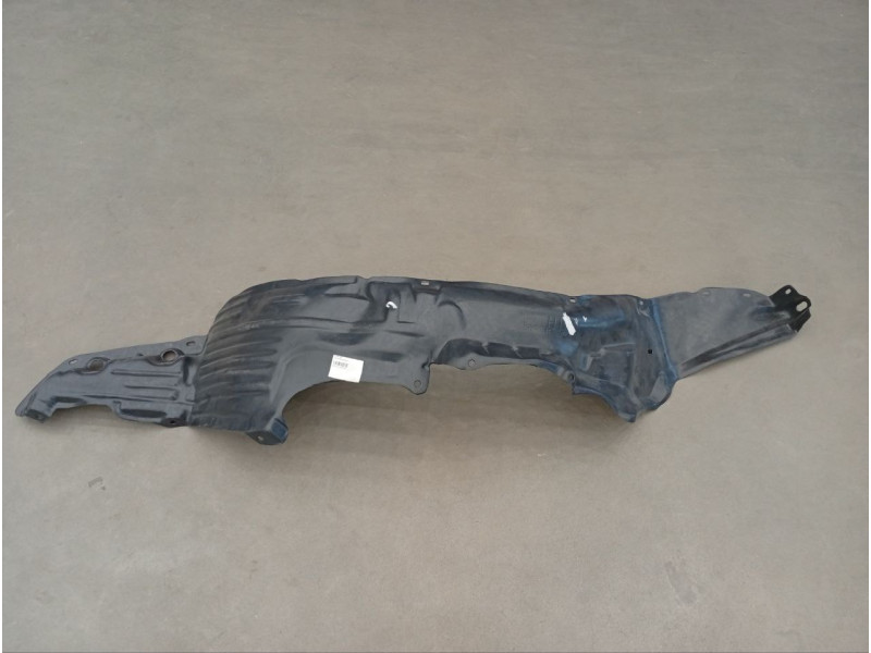 Підкрилок передній правий Nissan Primera P11 1996-1999 Тайвань 638422J000