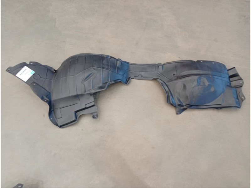 Підкрилок передній правий Nissan Tiida 2005-2012 FPS 63840ED05C