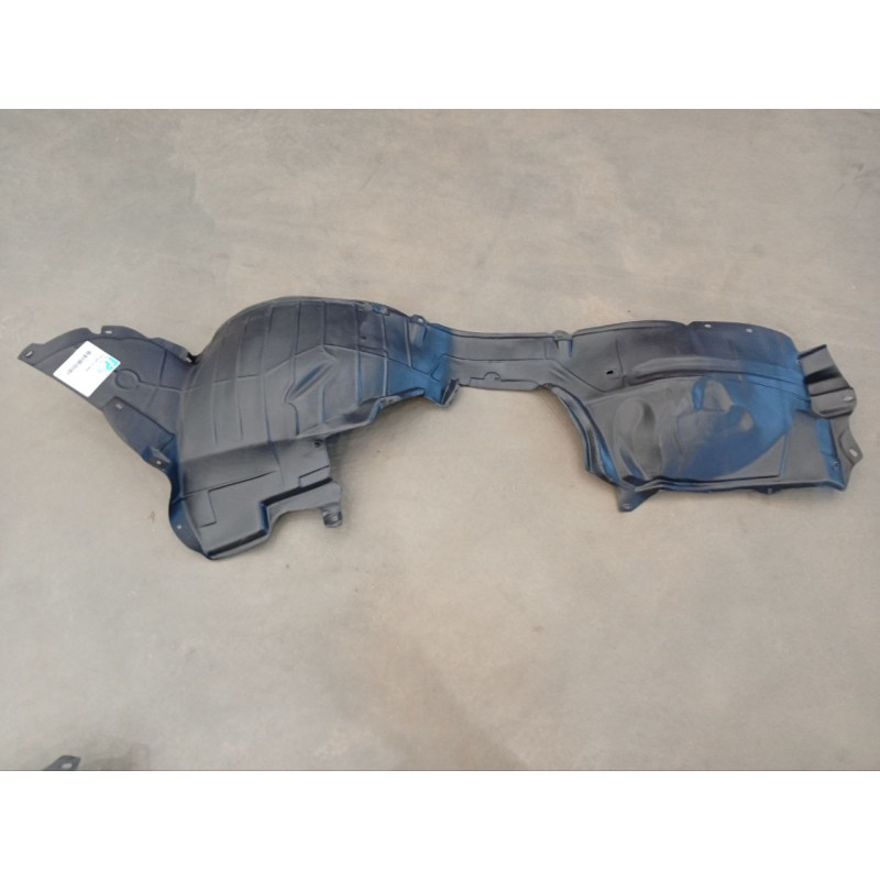 Підкрилок передній правий Nissan Tiida 2005-2012 FPS 63840ED05C