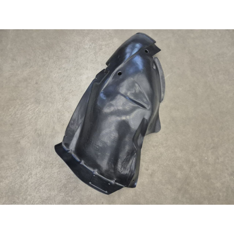 Підкрилок передній правий (передня частина) Opel Vivaro, Renault Trafic 01-14 FPS 91165339