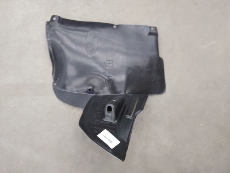 Підкрилок передній правий (передня частина) BMW 5 E39 1996-2003 FL 51718159424