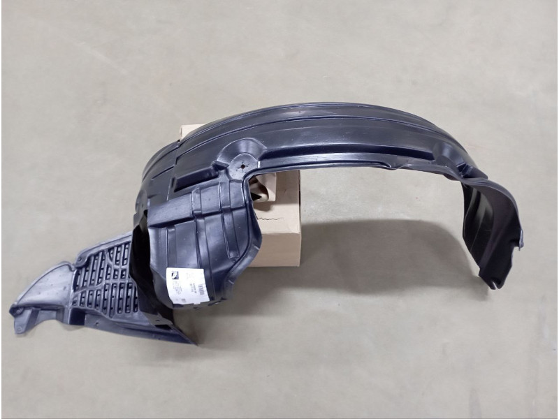 Підкрилок передній правий Renault Laguna II 2001-2007 FPS 8200447824