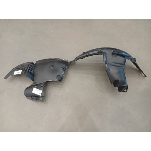 Підкрилок передній правий Renault Symbol / Clio 02-08 Тайвань 8200067075