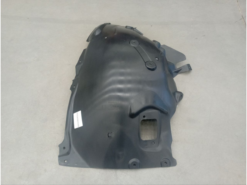 Підкрилок передній правий середня частина BMW 3 G20 / G21 2019- (Тайвань) 51717315730