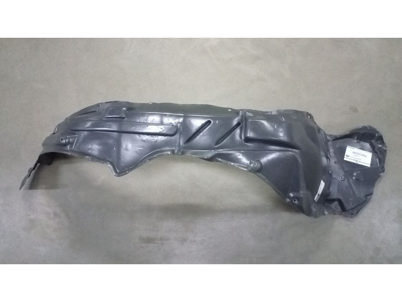 Підкрилок передній правий Toyota Auris E18 2012-2015 Тайвань 5387502450