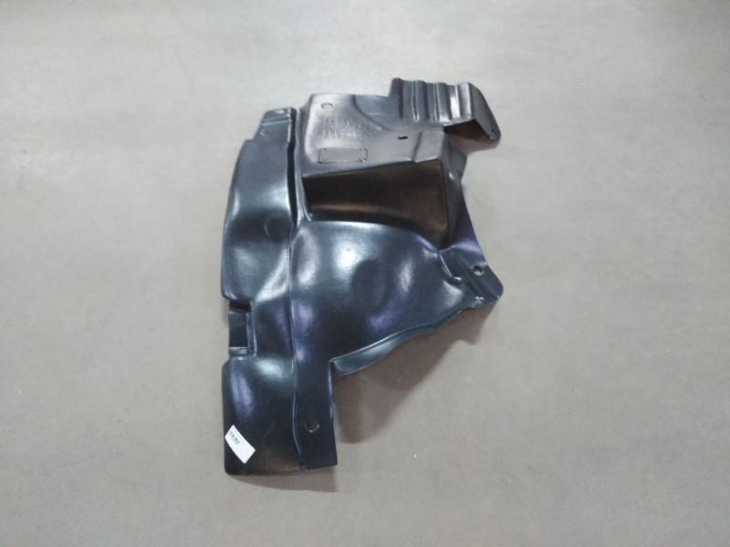 Підкрилок передній правий задня частина Opel Vivaro, Renault Trafic 2001-2014 TW 91165339