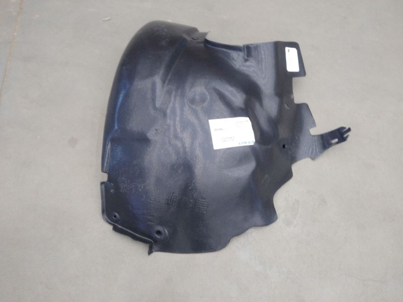 Підкрилок передній (задня частина) лівий Renault Scenic 1 1996-2002 FL 7700432541