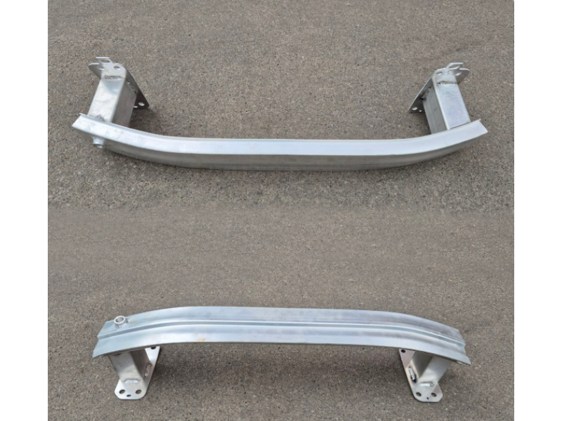 Підсилювач переднього бампера Jeep Compass 17-21 (Тайвань) підсилювач 68243667AB