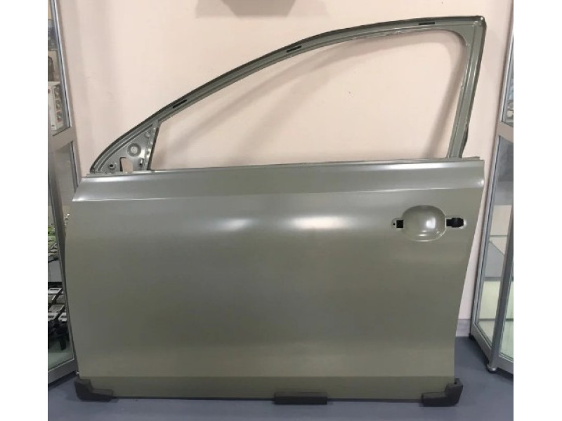 Двері передні ліві VW Jetta 6 USA 2011-2018 Signeda 5C6831055B