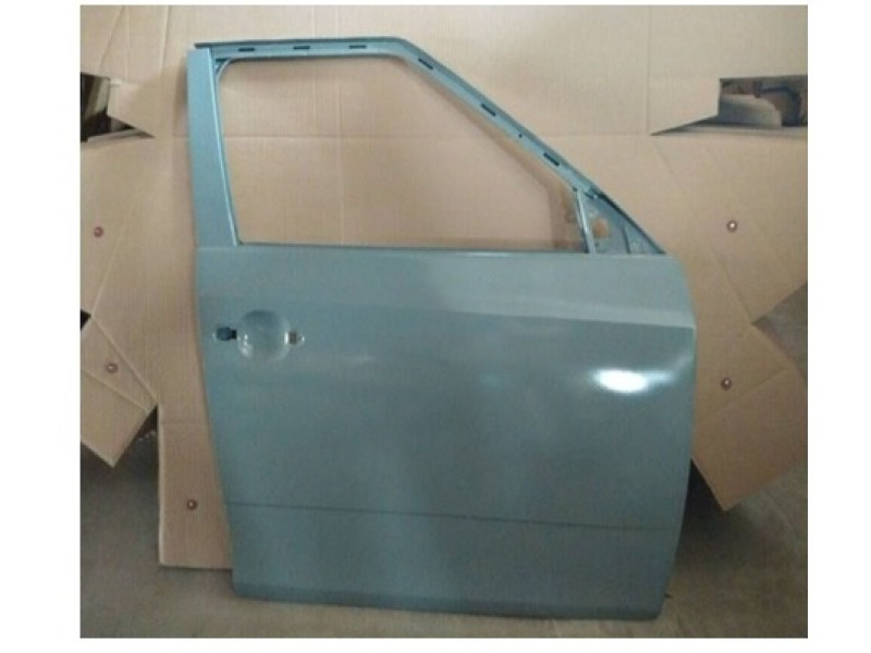 Двері передні праві Skoda Fabia 07-14 (Китай) 5J6831056