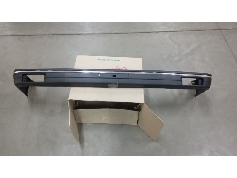 Передній бампер Mazda 323 BF 1985-1991 Elit 3431900