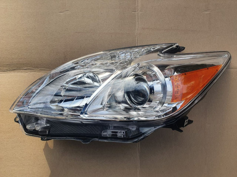 Передня фара ліва Toyota Prius USA 12-15 (Китай) мех/ел, H11/HB3 8117047520
