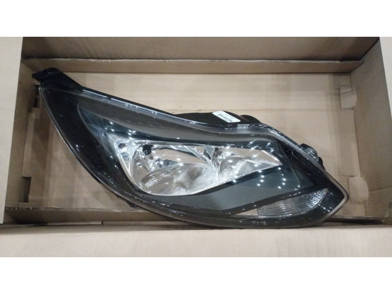Передня фара права Ford Focus 11-14 (Signeda) BM51-13W029-CG